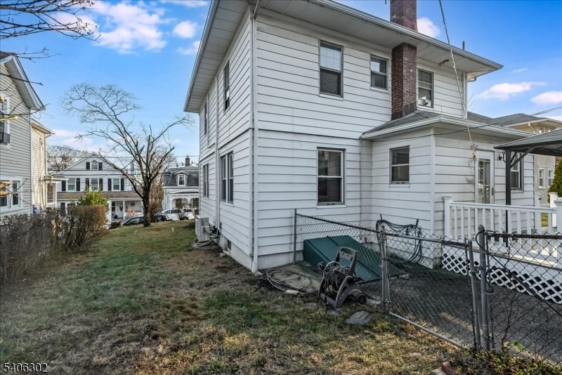 222 Mechanic St photo 25