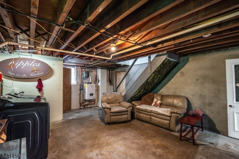 988 Wootton St photo 22
