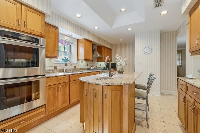 303 Highland Ave photo 16