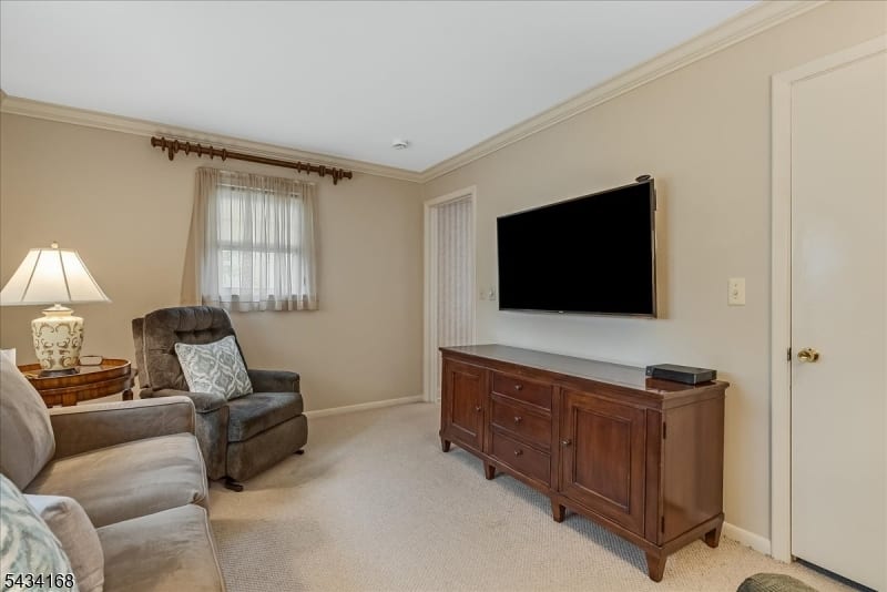 303 Highland Ave photo 22