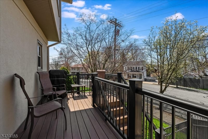 303 Highland Ave photo 35