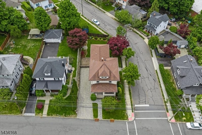 303 Highland Ave photo 46